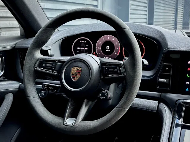 Porsche Panamera — Фото автомобиля 9
