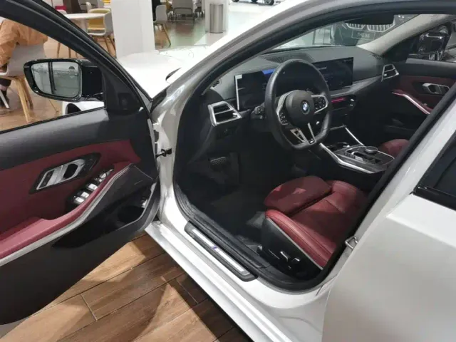 BMW 3 Series — Фото автомобиля 15