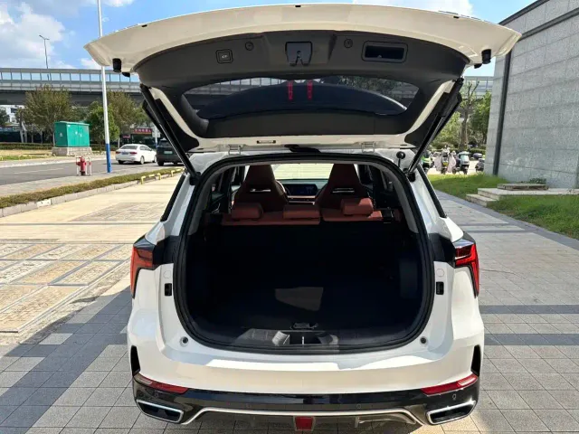 Changan CS75 Plus — Фото автомобиля 17