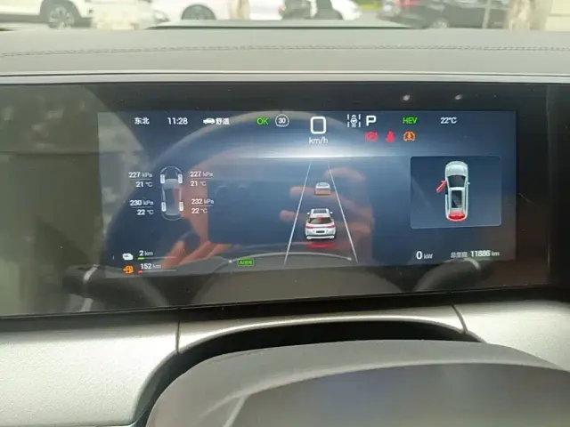 BYD Song L DM-i — Фото автомобиля 11
