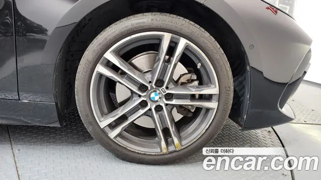 BMW 1-Series — Фото автомобиля 5