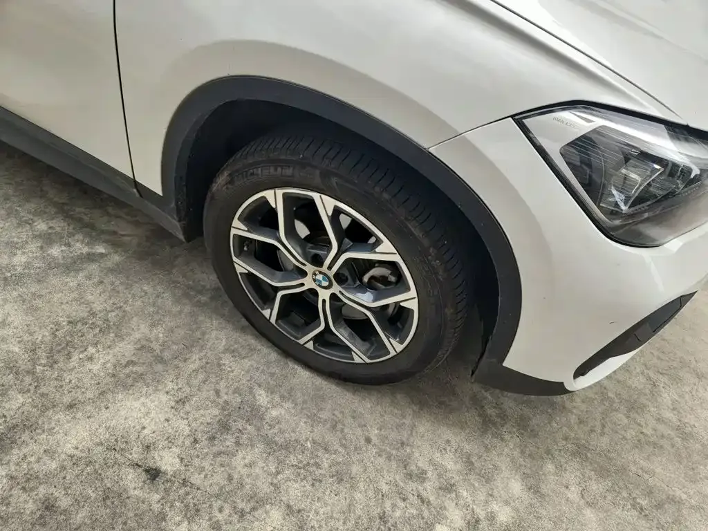 BMW BMW X1 2022 sDrive25Li Leading — Фото автомобиля 24
