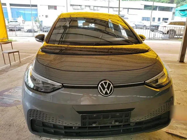 Volkswagen ID.3 — Фото автомобиля 2