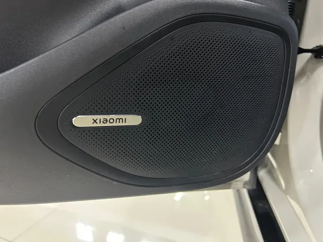 Xiaomi SU7 — Фото автомобиля 16
