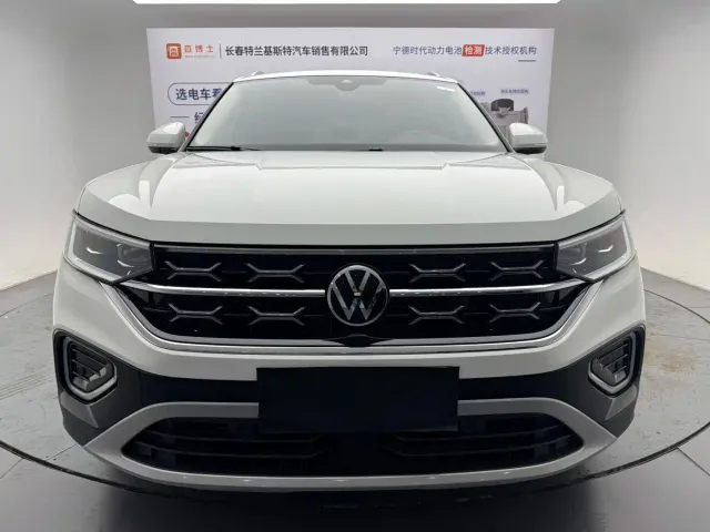 Volkswagen Tayron — Фото автомобиля 2