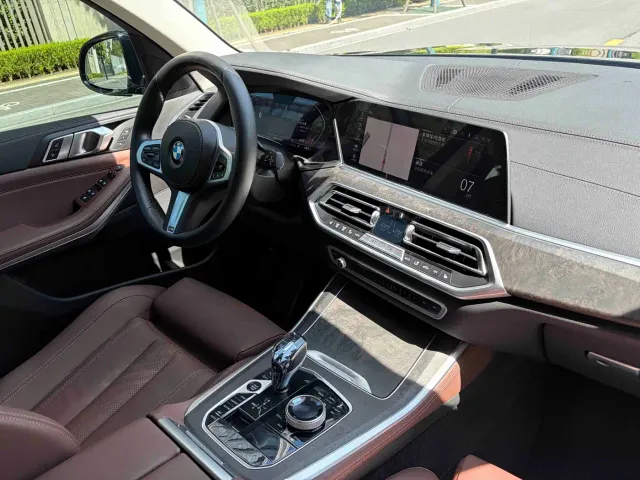 BMW X5 — Фото автомобиля 14