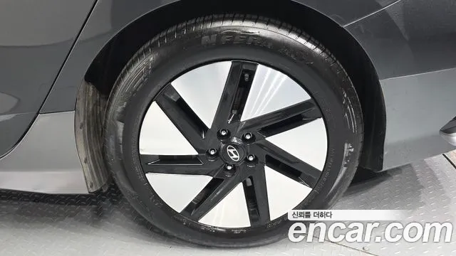 Hyundai Ioniq 6 — Фото автомобиля 6
