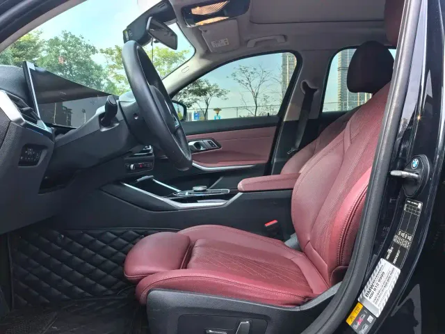 BMW i3 — Фото автомобиля 12