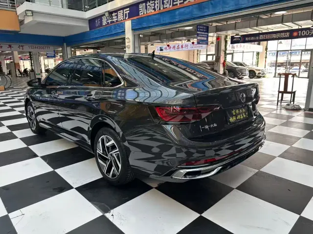 Volkswagen Sagitar — Фото автомобиля 13
