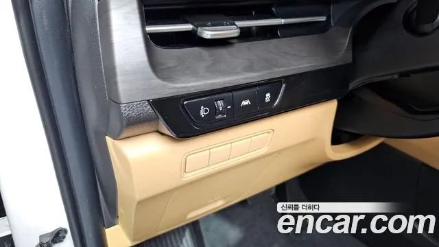 Kia Canival Carnival 4 поколение 9 мест Prestige — Фото автомобиля 19