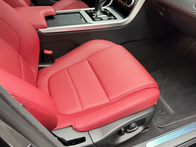 Jaguar XEL — Фото автомобиля 23