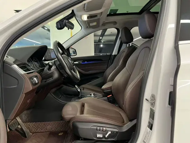 BMW X1 — Фото автомобиля 4