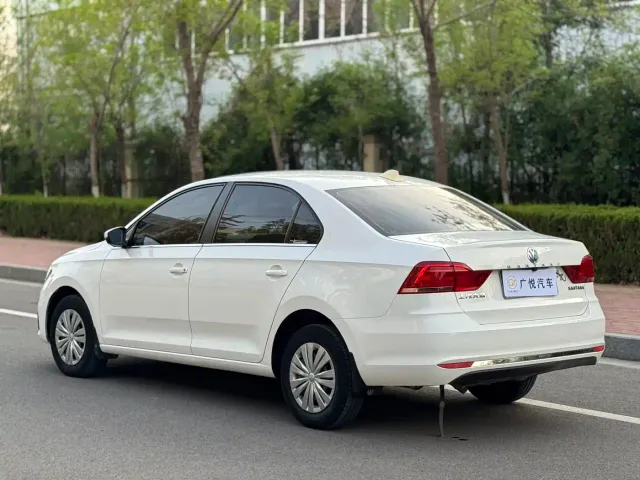 Volkswagen Santana — Фото автомобиля 6