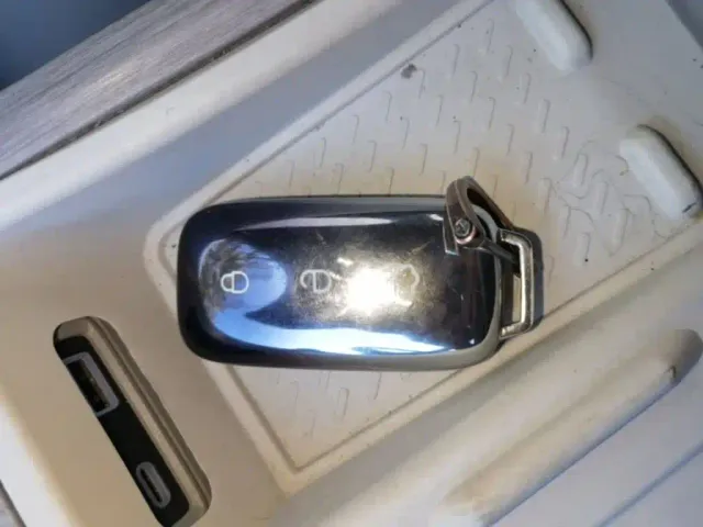 Geely Galaxy E8 — Фото автомобиля 8
