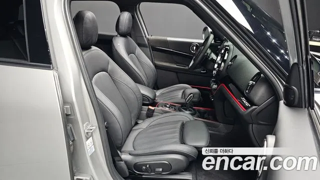 Mini Countryman — Фото автомобиля 12