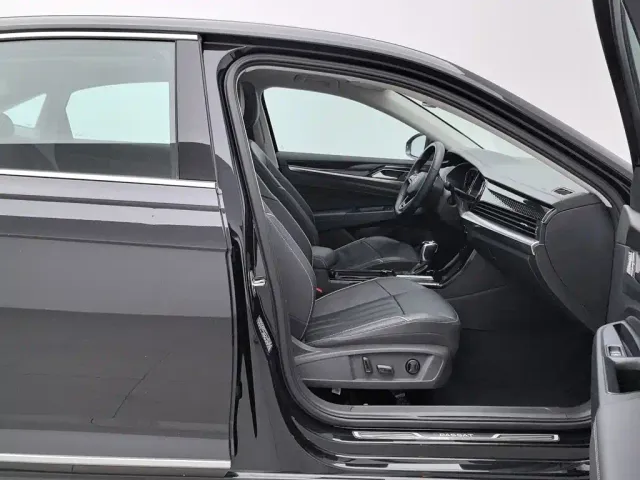 Volkswagen Passat — Фото автомобиля 23