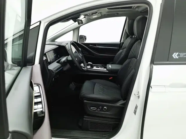 GAC Trumpchi M8 — Фото автомобиля 10