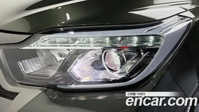 KG_Mobility_Ssangyong Rexton Новый Rexton Sport Khan Дизель 2.2 4WD — Фото автомобиля 22