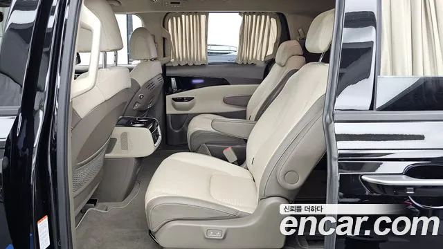 Kia Carnival — Фото автомобиля 16
