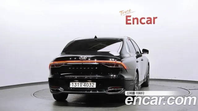 Hyundai Grandeur Exclusive — Фото автомобиля 4