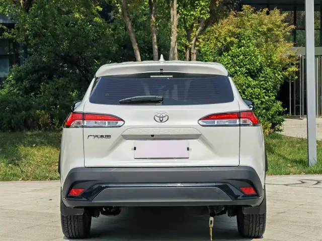 Toyota Frontlander — Фото автомобиля 5