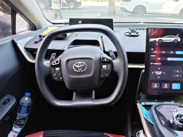 Toyota bZ3 — Фото автомобиля 15