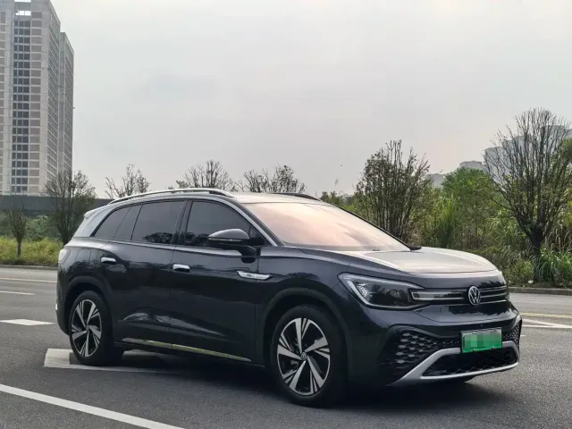 Volkswagen ID.6 CROZZ 2021 Long Range PRO Version — Фото автомобиля 3