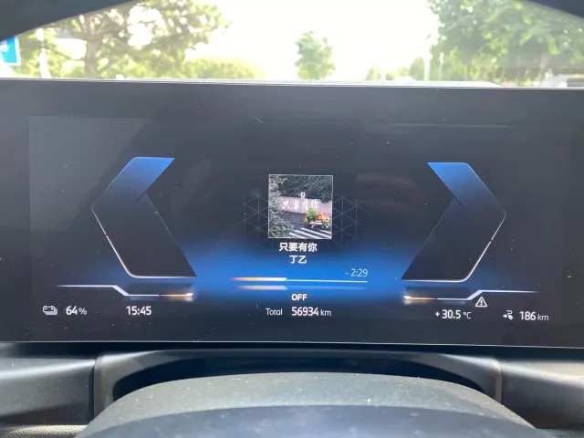 BMW i3 — Фото автомобиля 16
