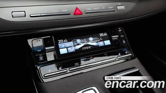 Hyundai Grandeur Grandeur (New) Hybrid — Фото автомобиля 17