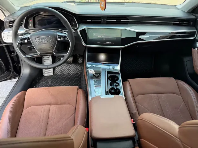 Audi A7L — Фото автомобиля 7