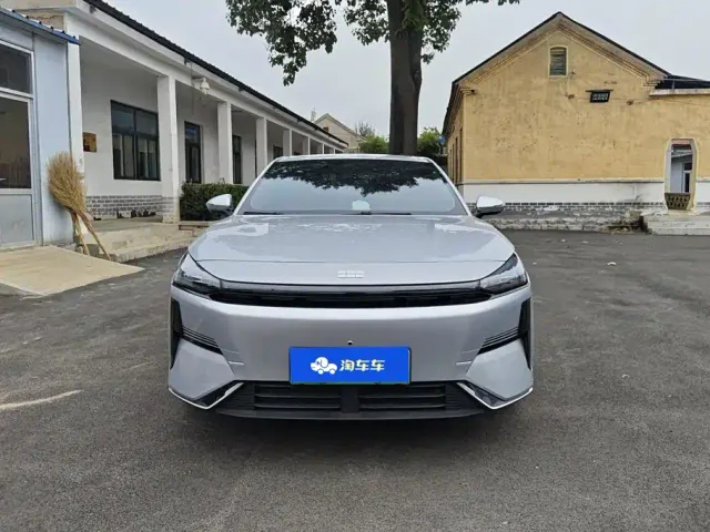 Geely Galaxy L6 — Фото автомобиля 2