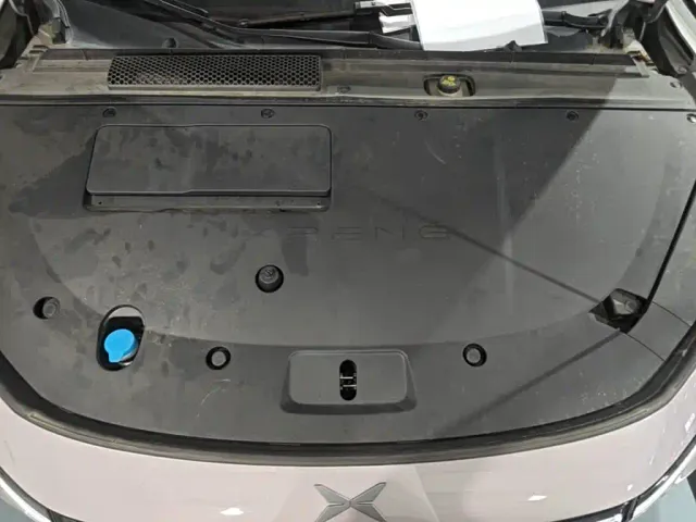 Xpeng P7+ — Фото автомобиля 24