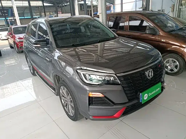 Changan CS75 — Фото автомобиля 3
