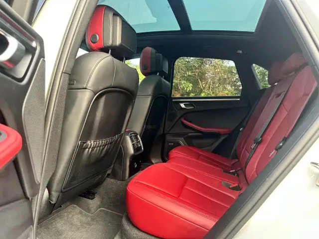 Porsche Macan — Фото автомобиля 16