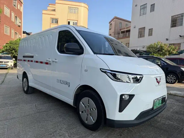 Wuling Yangguang — Фото автомобиля 3