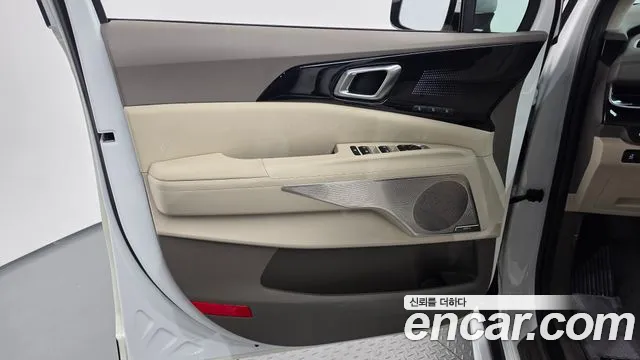Kia Carnival 4th Gen — Фото автомобиля 13
