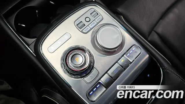 Genesis G90 Бензин 3.5 турбо AWD — Фото автомобиля 7