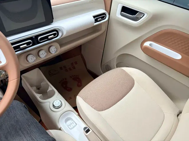 Wuling Hongguang Mini EV — Фото автомобиля 4