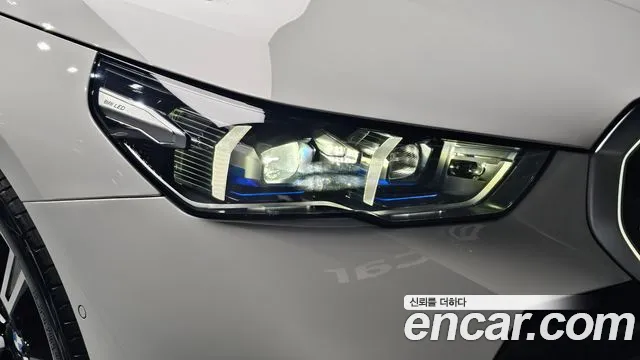 BMW 5-Series 5 серия (G60) 530i xDrive M Sport — Фото автомобиля 21