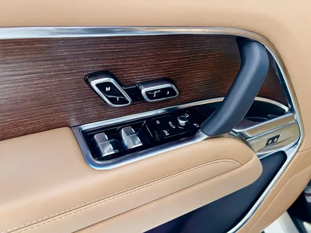 Land Rover Range Rover — Фото автомобиля 26