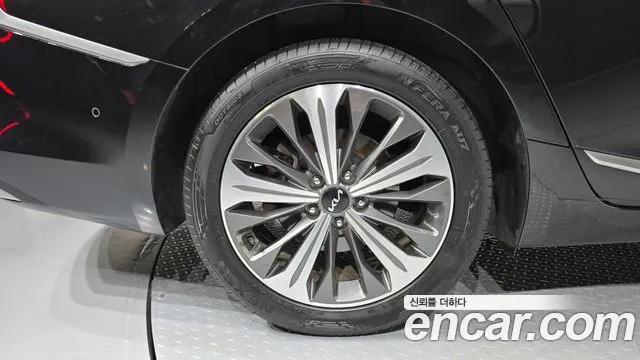 Kia K8 Hybrid — Фото автомобиля 5