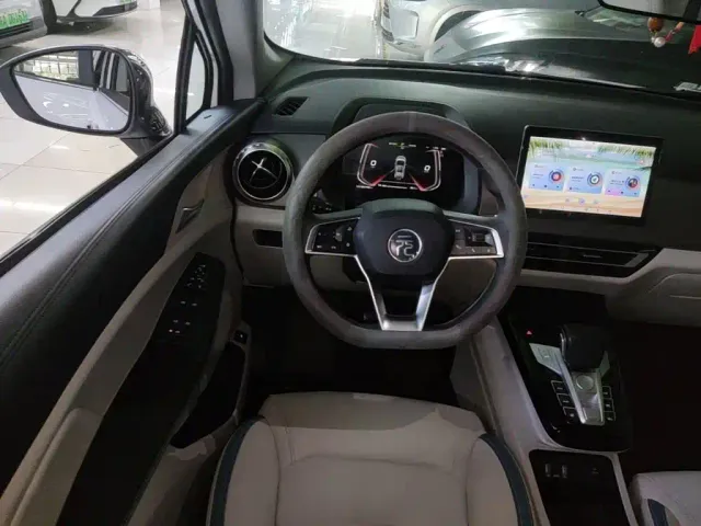 BYD Yuan Pro — Фото автомобиля 10