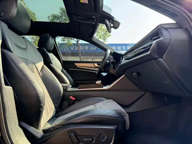 Audi A6L — Фото автомобиля 13
