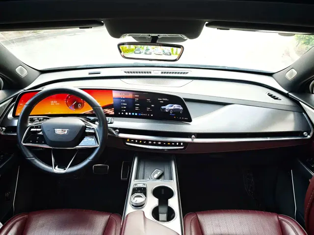 Cadillac XT5 — Фото автомобиля 15