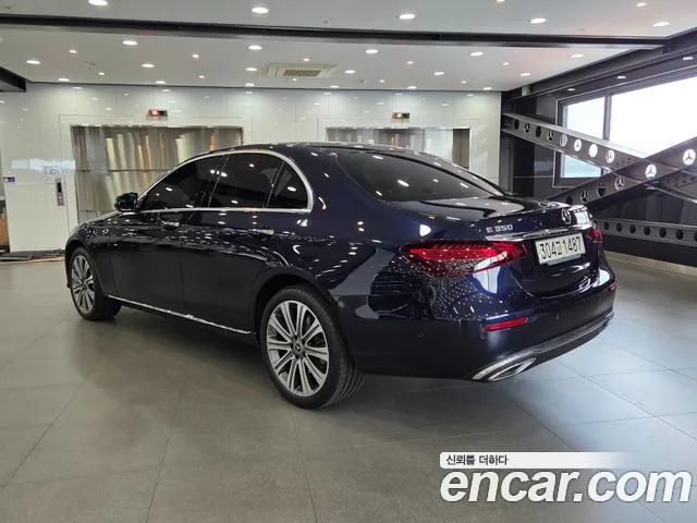 Mercedes-Benz E-Class E-класс W213 E350 4MATIC Exclusive — Фото автомобиля 5