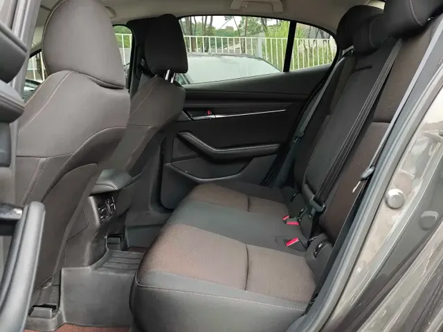 Mazda Mazda3 Axela 2023 2.0L Auto Zhixuan — Фото автомобиля 11