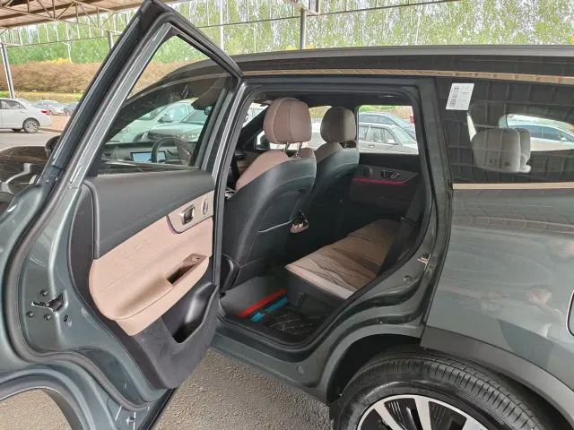 Chery Fengyun T8 — Фото автомобиля 7