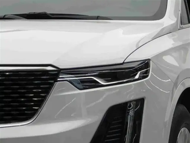 Cadillac XT6 — Фото автомобиля 3