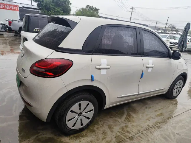 Wuling Bingo — Фото автомобиля 3