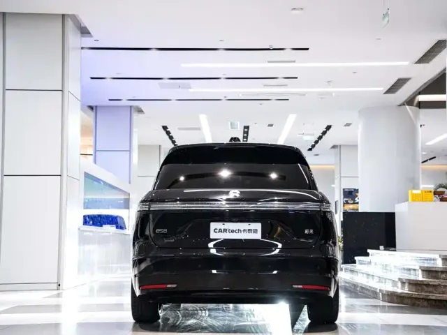 Nio ES8 — Фото автомобиля 7